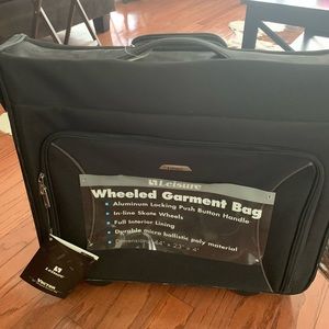 Leisure Brand Wheeled Garment Bag